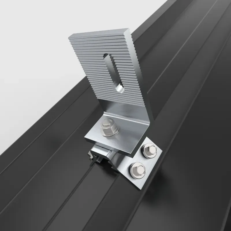 Support Fast-Rack Ultra fixé sur une tôle nervurée (photo : Fast-Rack)